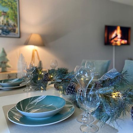 Apartament Logis Dans Ancien Relais De Poste Saint Julien Les Rosiers Zewnętrze zdjęcie