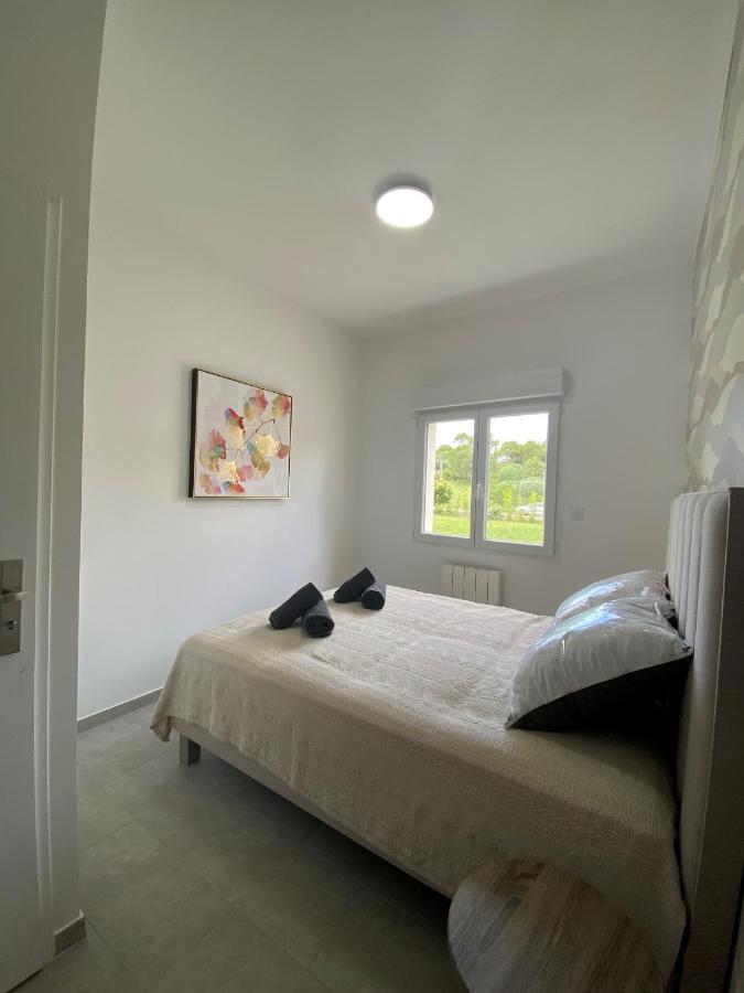 Apartament Logis Dans Ancien Relais De Poste Saint Julien Les Rosiers Zewnętrze zdjęcie