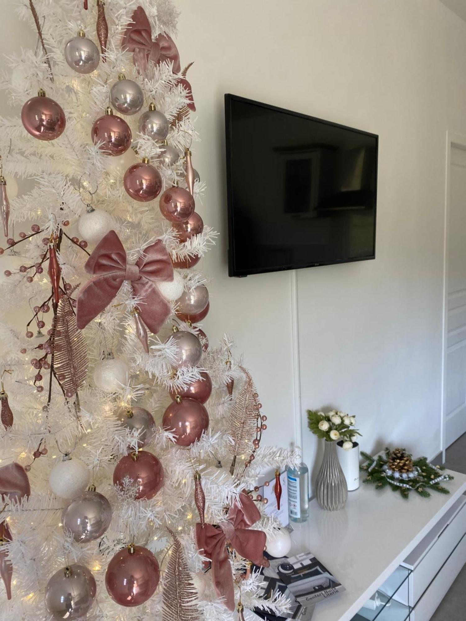 Apartament Logis Dans Ancien Relais De Poste Saint Julien Les Rosiers Zewnętrze zdjęcie